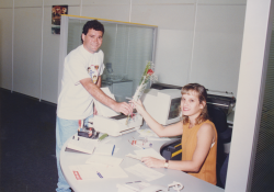 Entrega de Rosas - Semana dos Bancários 