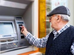 Bancos suspendem consignado após queda de juros e centrais dizem que isso é extorsão