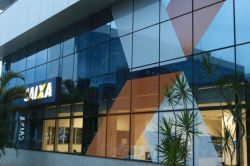 Pesquisa aponta rejeição dos brasileiros à privatização da Caixa, apresenta revista