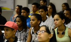 Direitos ou precariedade: o que está por trás da crítica da geração Z à CLT?