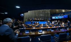 Levante autoritário da oposição chega ao fim e Senado aprova isenção de IR até dois salários mínimos