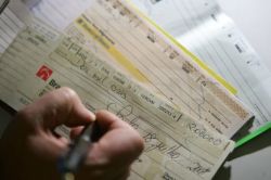 Bradesco deixará de emitir cheques a partir de dezembro Bradesco deixará de emitir cheques a partir de dezembro