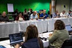 Em mesa, CEE denuncia desvalorização dos empregados e cobra respostas da Caixa